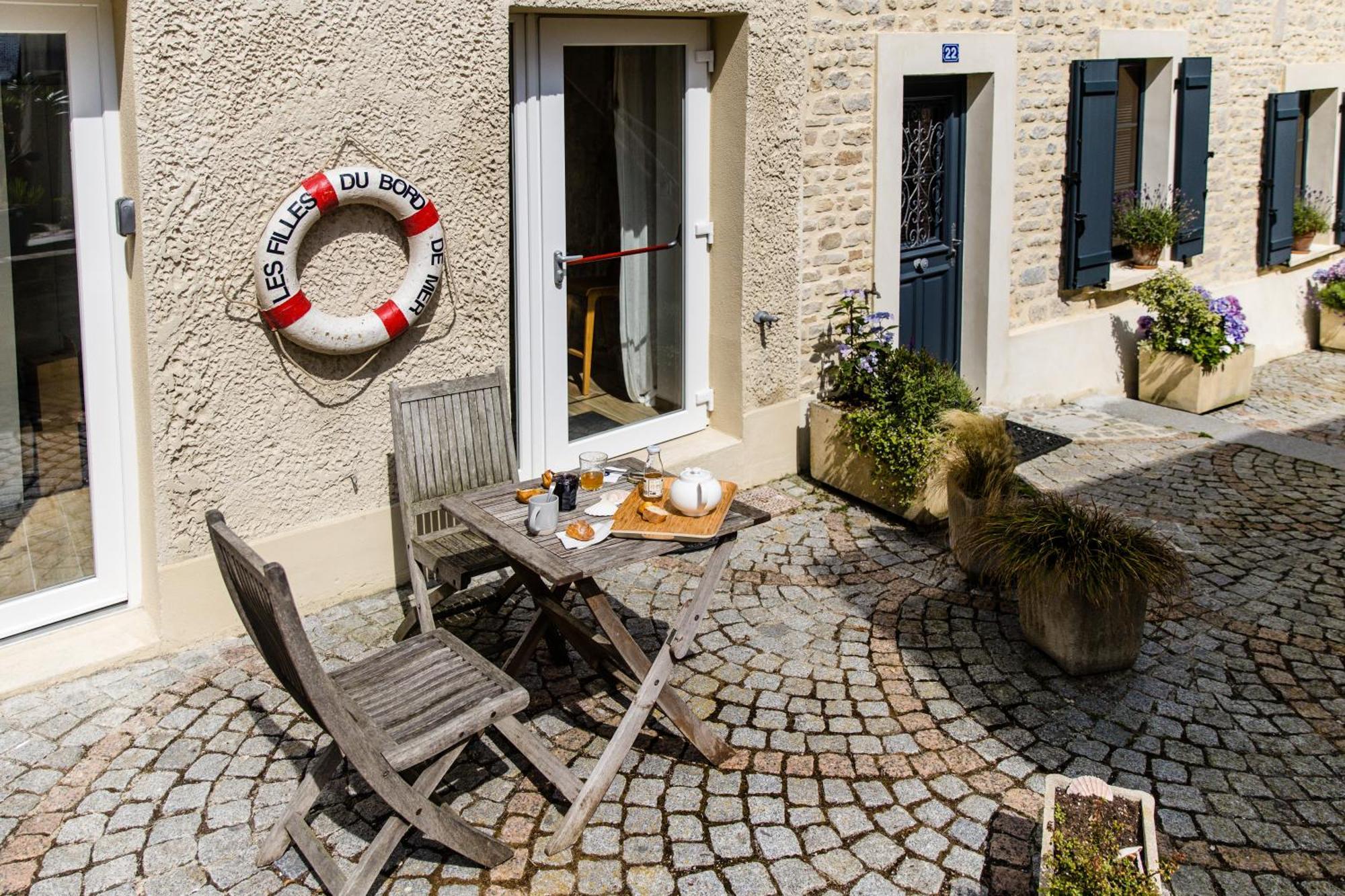 Mer Nature, Appartement Spacieux By Les Filles Du Bord De Mer, Petite Terrasse Vue Mer Port-en-Bessin-Huppain Exterior photo